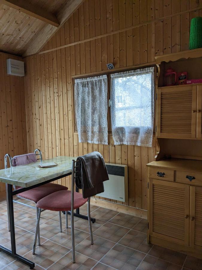 Au Petit Chalet D'Illiers Combray - Salle D'Eau Uniquement Exterior foto