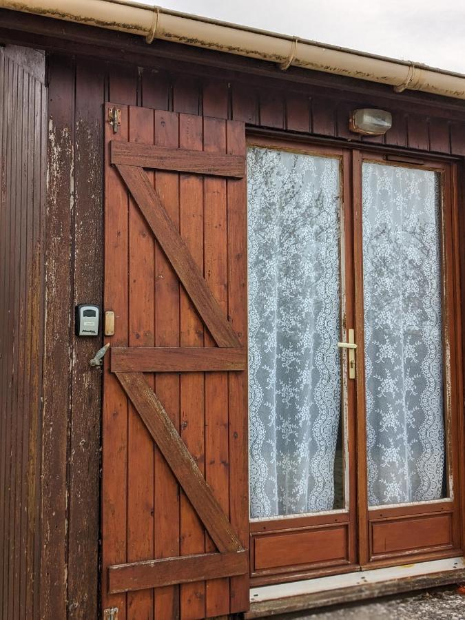 Au Petit Chalet D'Illiers Combray - Salle D'Eau Uniquement Exterior foto